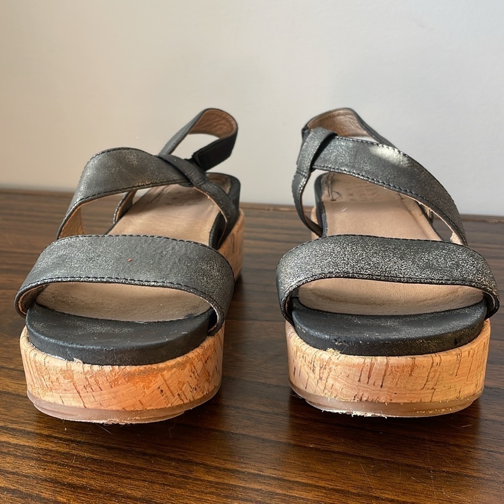 Lucca Lane, 7.5, black leather & cork bottom strappy ankle wrap platform sandal - Picture 3 of 13